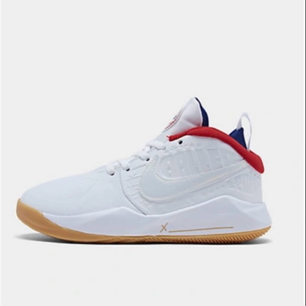 Nike Kids White and Red Sneakers Size 13c. Team Hustle D 9 ( PS)